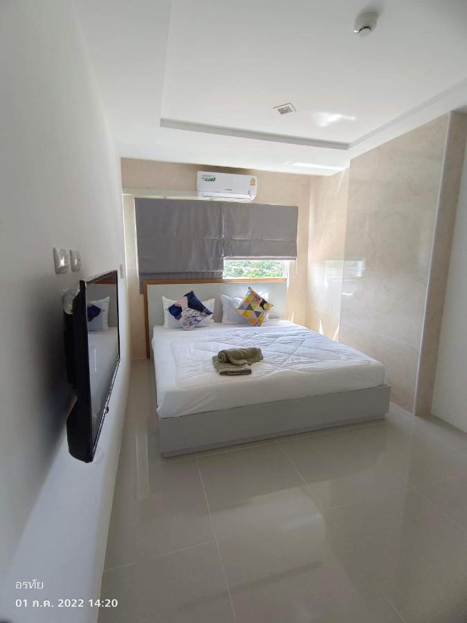 Trio Gems Condo, Pattaya Thailand Praia de Jomtien Exterior foto