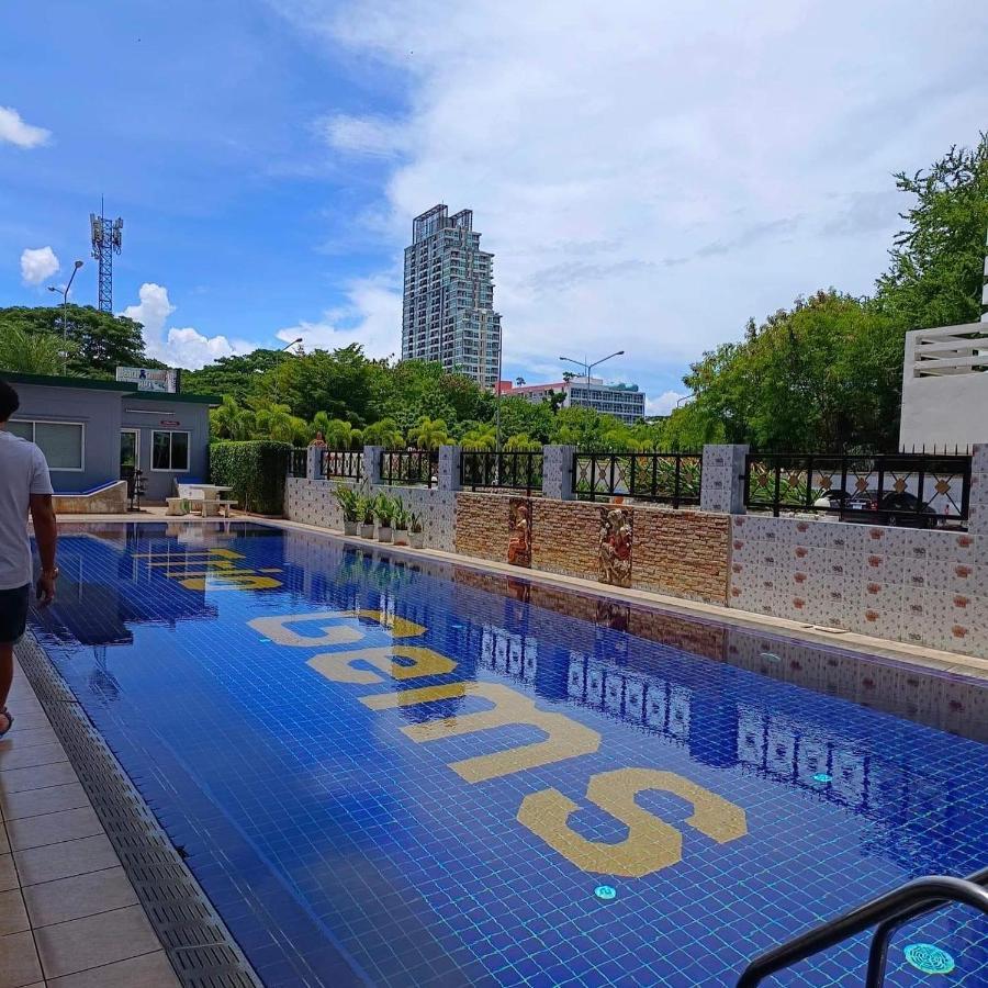Trio Gems Condo, Pattaya Thailand Praia de Jomtien Exterior foto