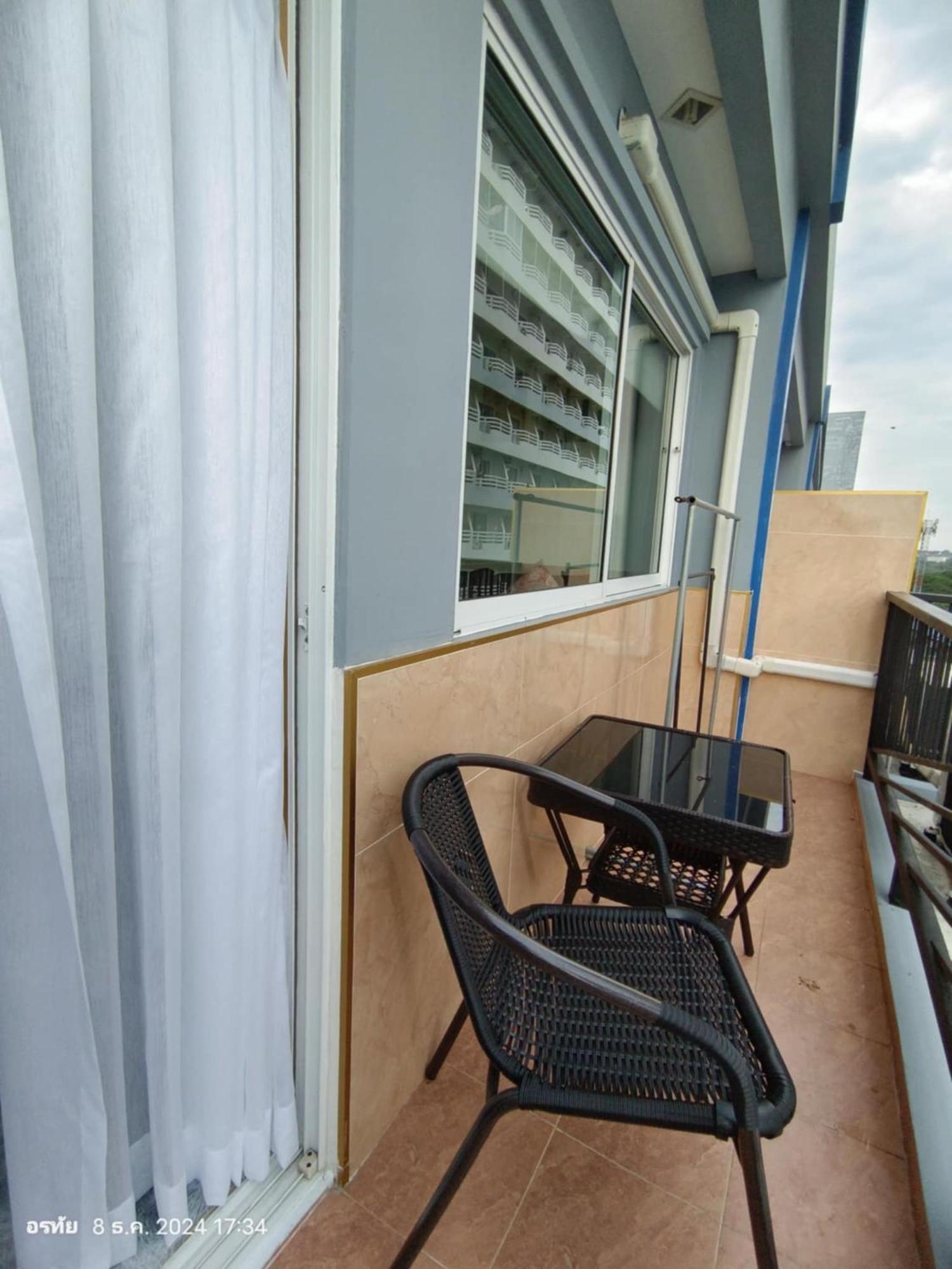 Trio Gems Condo, Pattaya Thailand Praia de Jomtien Exterior foto